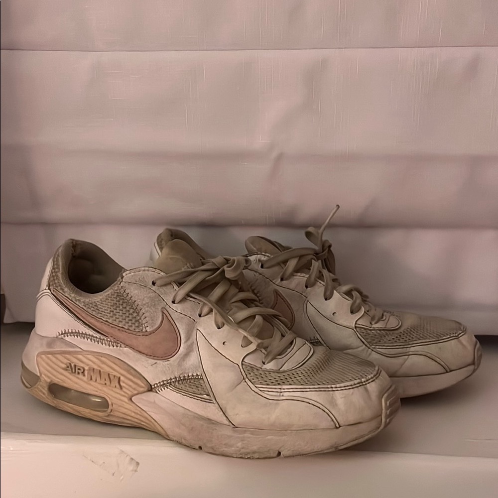 Nike Air Max Pink Sneakers
